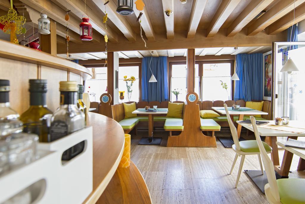 Chalet Madrisa Corvara In Badia Exterior photo