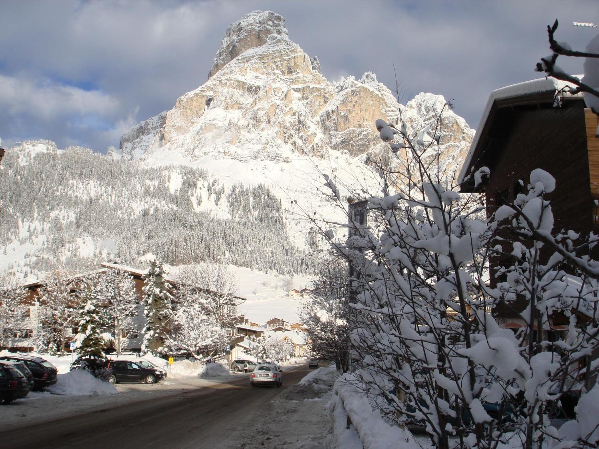 Chalet Madrisa Corvara In Badia Exterior photo